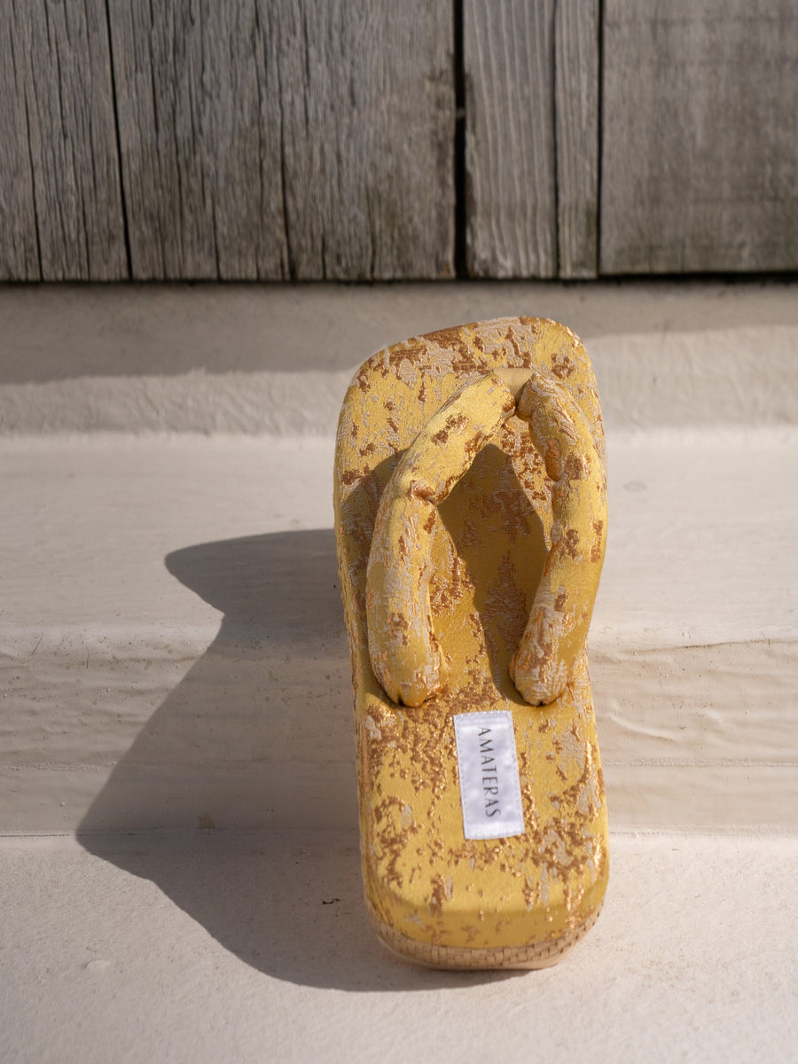 travel geta sandal / 白花 (ivory)