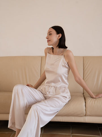 classic georgette satin pants / 亜麻(beige)