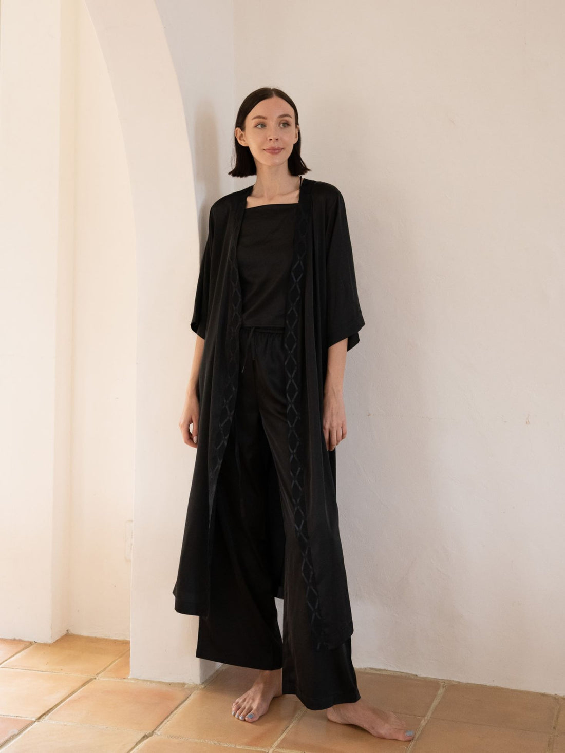 classic georgette satin robe / 墨(black)