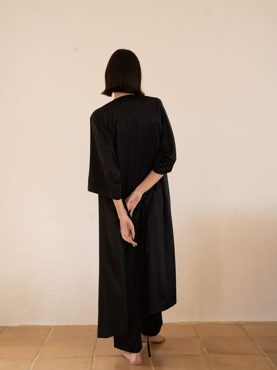 classic georgette satin robe / 墨(black)