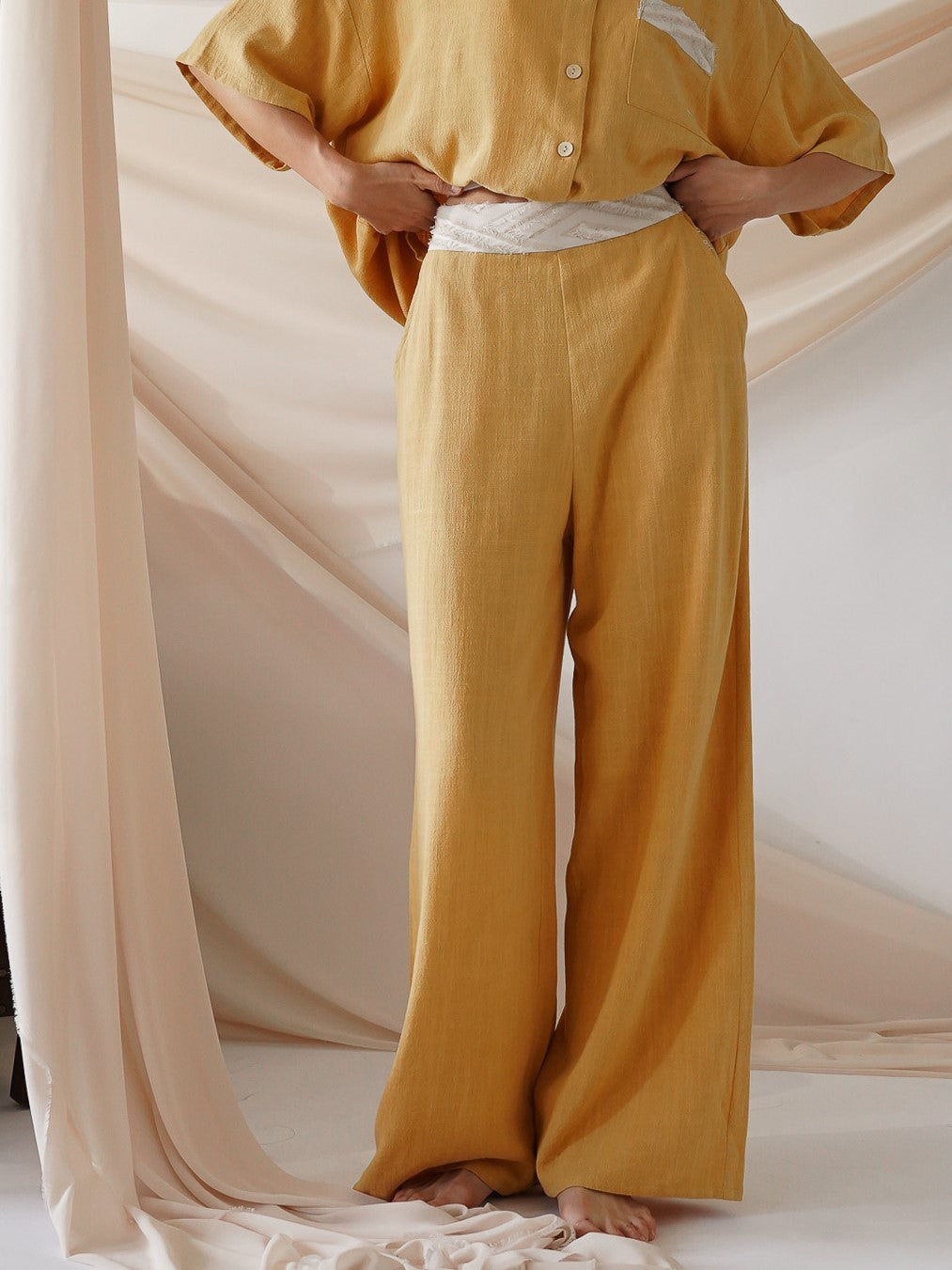 soft linen wide pants / flower leaves (yellow)