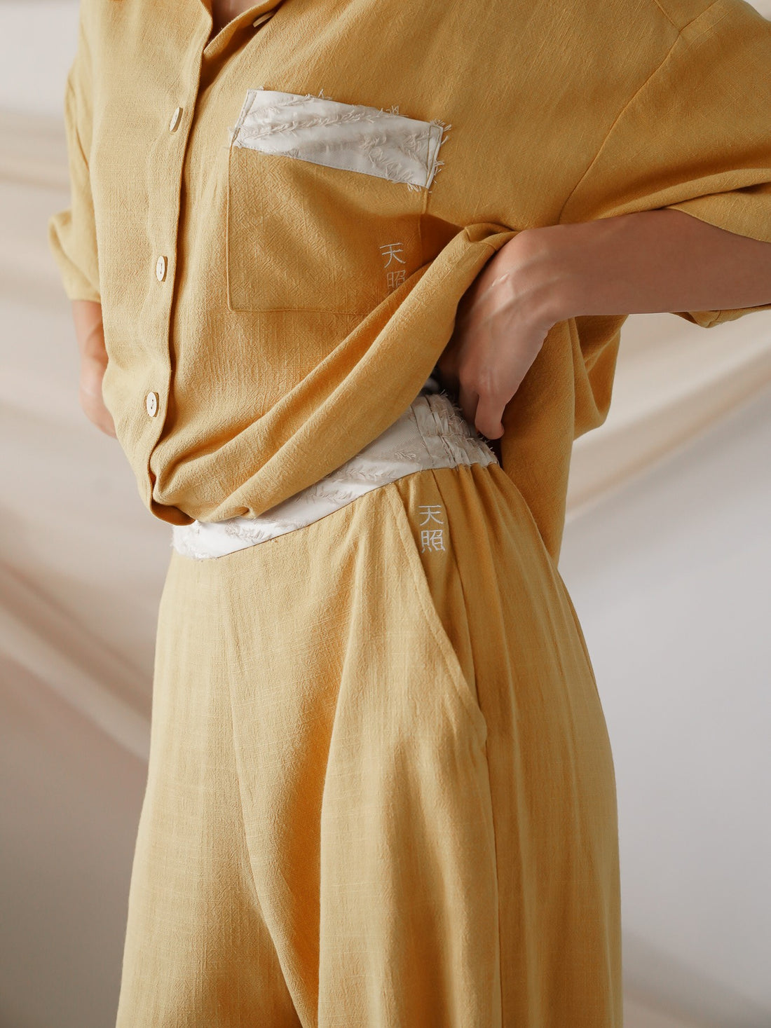 soft linen wide pants / flower leaves (yellow)