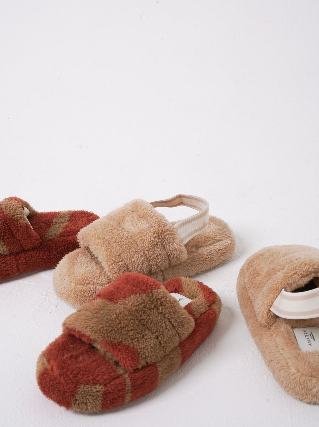 comfort fluffy slippers / 胡桃(beige)