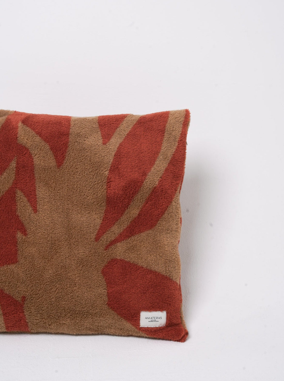 soft cushion cover / brown