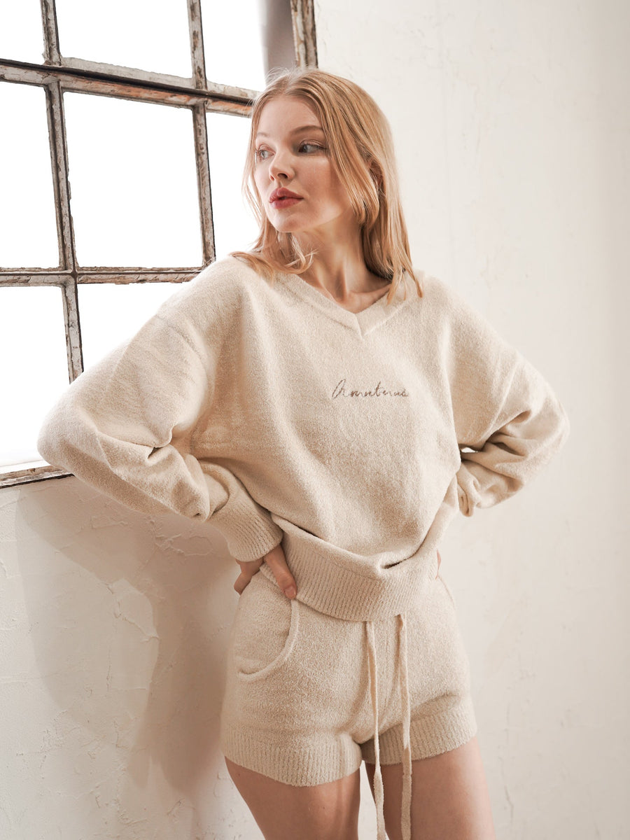 feather knit over-sweater