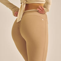 【COMING SOON】Maple Curve Flare Leggings / 白茶(beige)