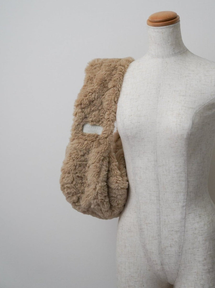 winter fuzzy shoulder bag / 胡桃(light brown)