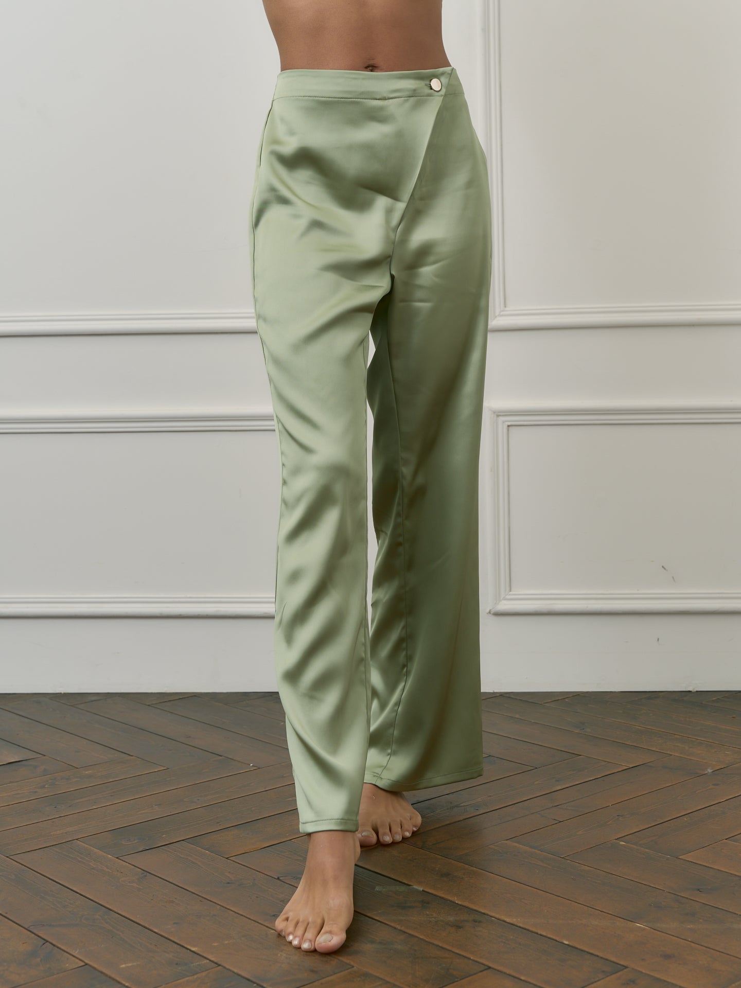 elegant milky satin long pants / 若葉 (light green)