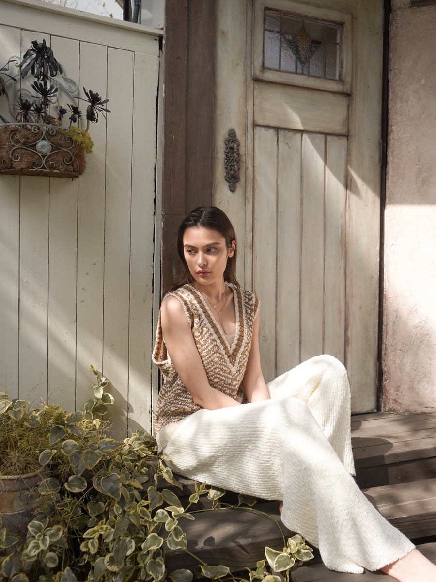 knit loose pants with satin petticoat
