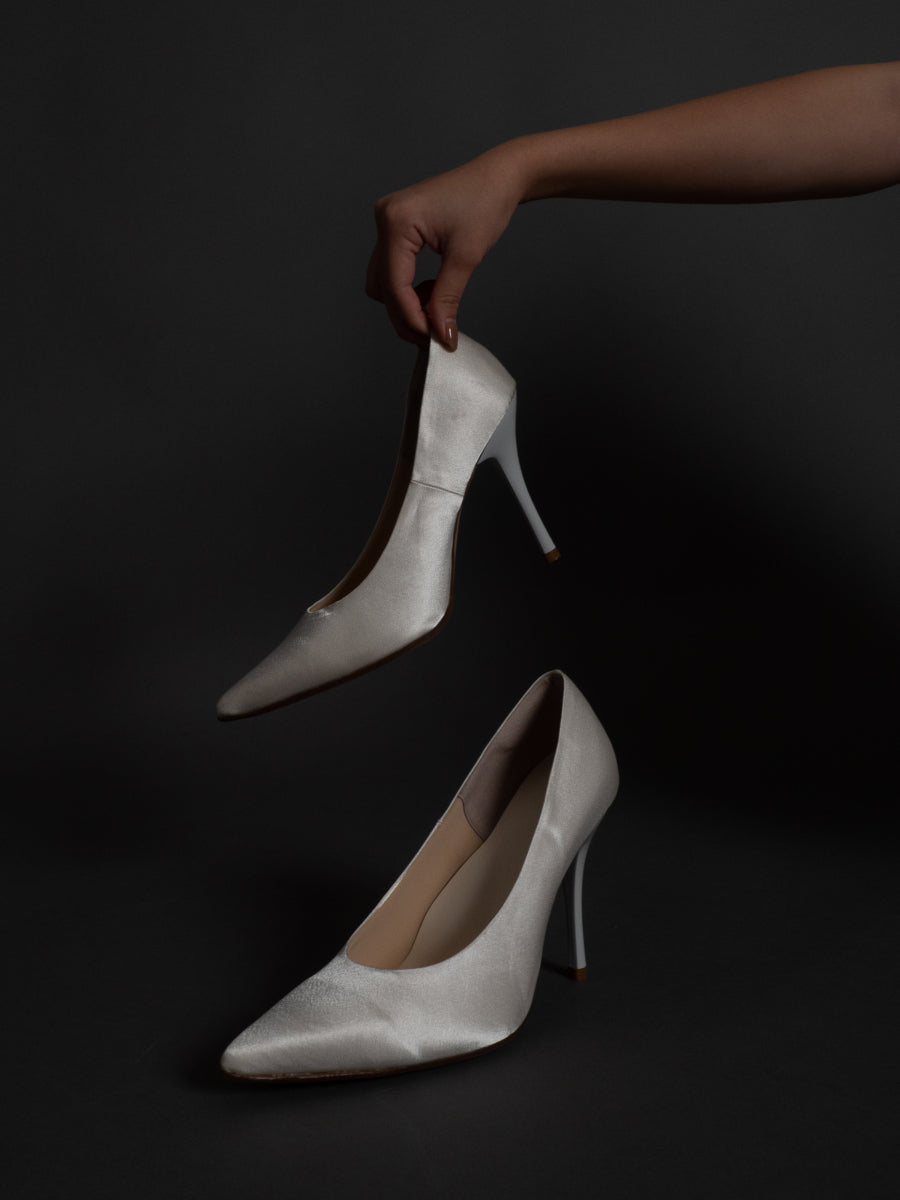 satin wrapped style up heels / ivory