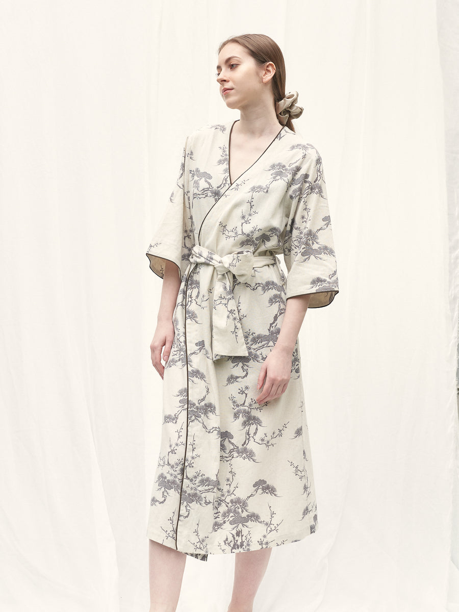 luxe KIMONO robe / 白花 (ivory)